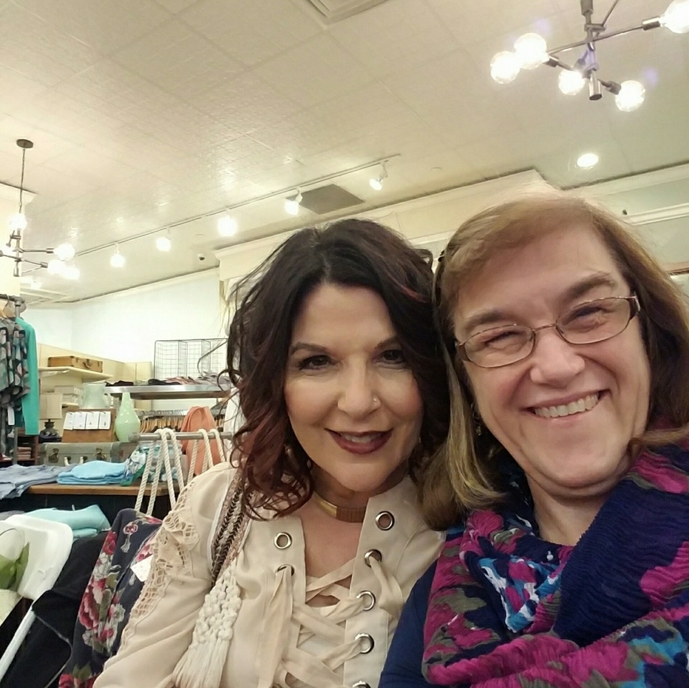 Meet your Posher, Dawn