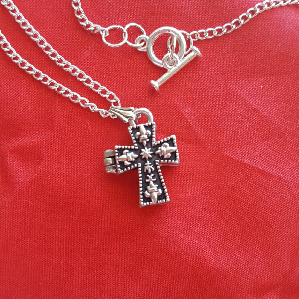 Cross Prayer-box Necklace