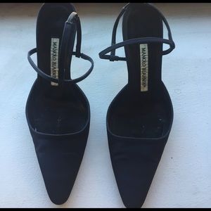 💥 Manolo Blahnik Heels 💥