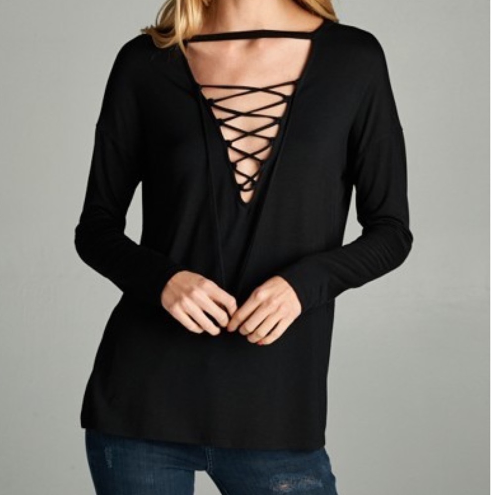 ✨LAST 1️⃣ //  Black LaceUp LS Top - Picture 6 of 6