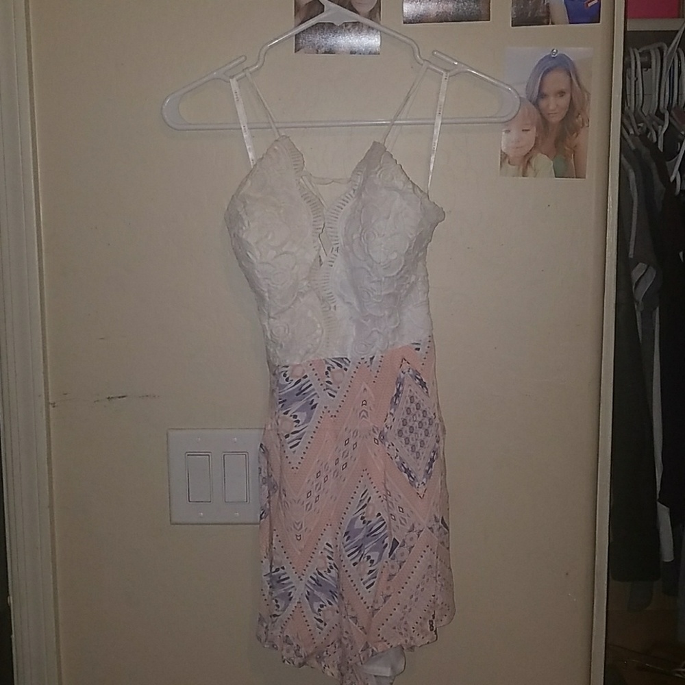 NWT Luxmi Silky Shorts Padded Backless Lace Up Romper Size Medium - Picture 4 of 6