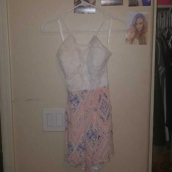 NWT Luxmi Silky Shorts Padded Backless Lace Up Romper Size Medium - Picture 4 of 6