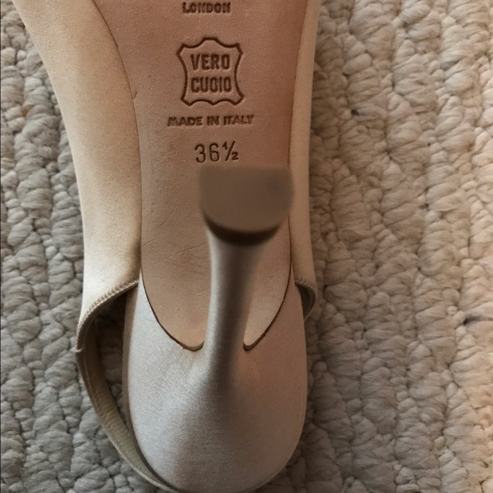 Jimmy Choo - Picture 3 of 4
