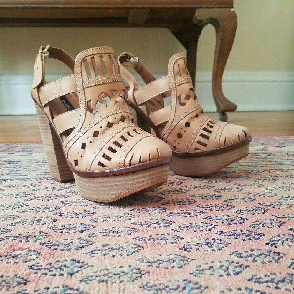 MIISTA Leather laser cut Platforms 8- 8.5 or 39