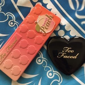 2 too faced products bundle deal! 💙