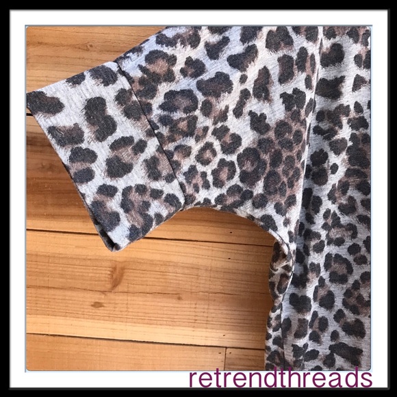 Comfy patterned top! - Picture 3 of 4