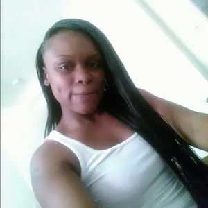 Meet your Posher, Iesha