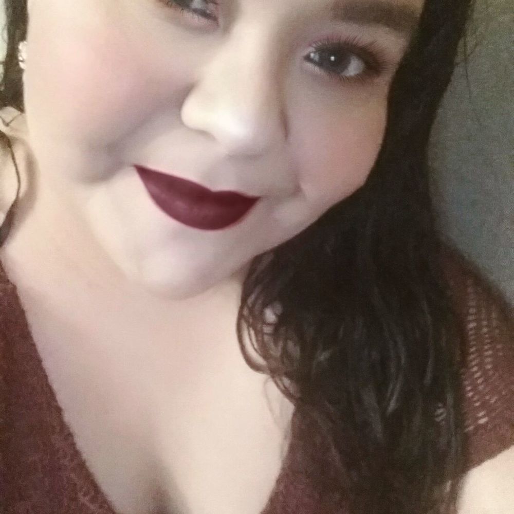 Meet your Posher, Nallely