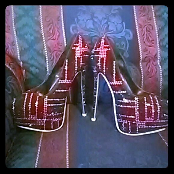 Black & Pink Rinestone High heels - Picture 1 of 2