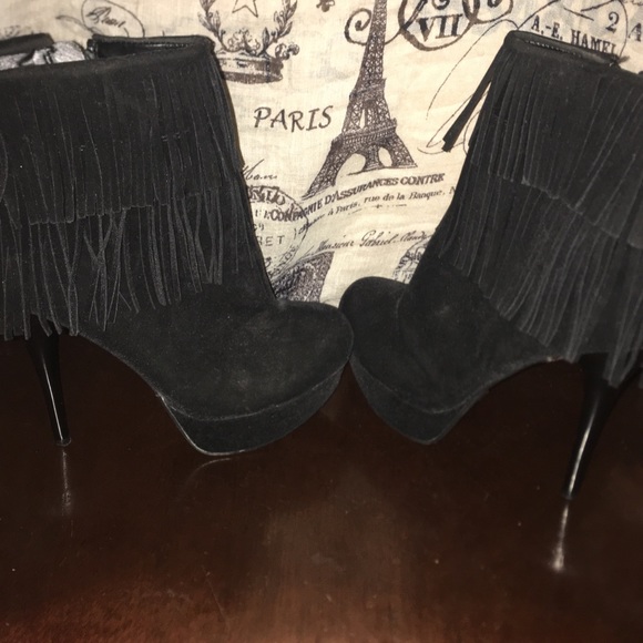 Black fringe booties - Picture 2 of 3
