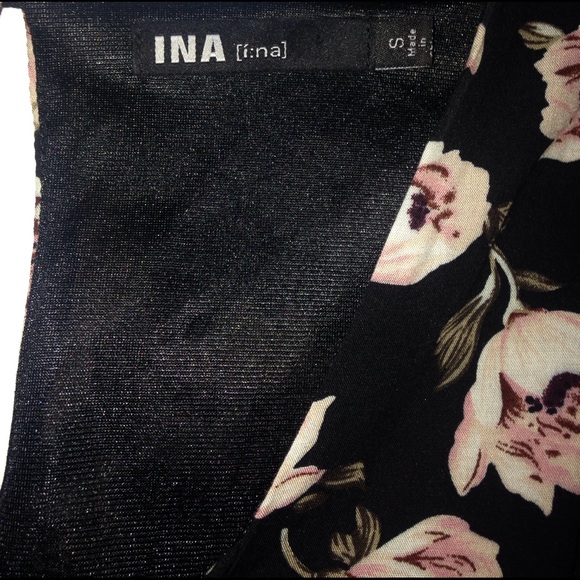 ❌SOLD❌NEW! Super cute! Lace up front romper. - Picture 3 of 3