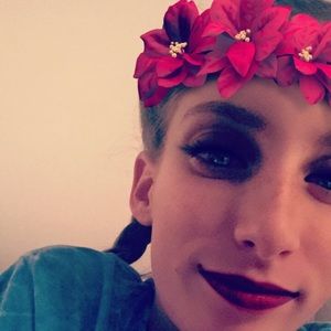 Meet your Posher, Cami