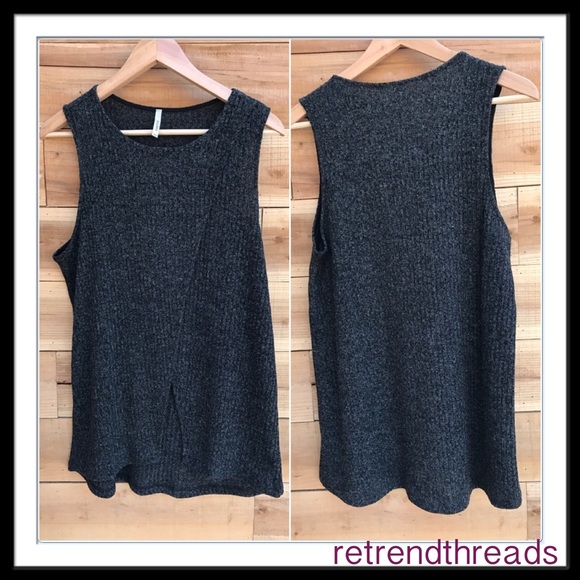 Classic sleeveless sweater! - Picture 1 of 3