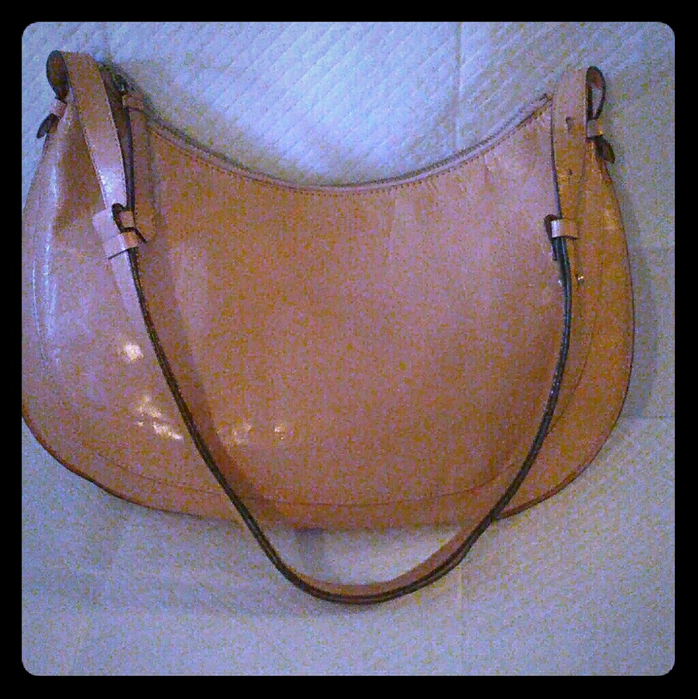 KENNETH COLE HANDBAG