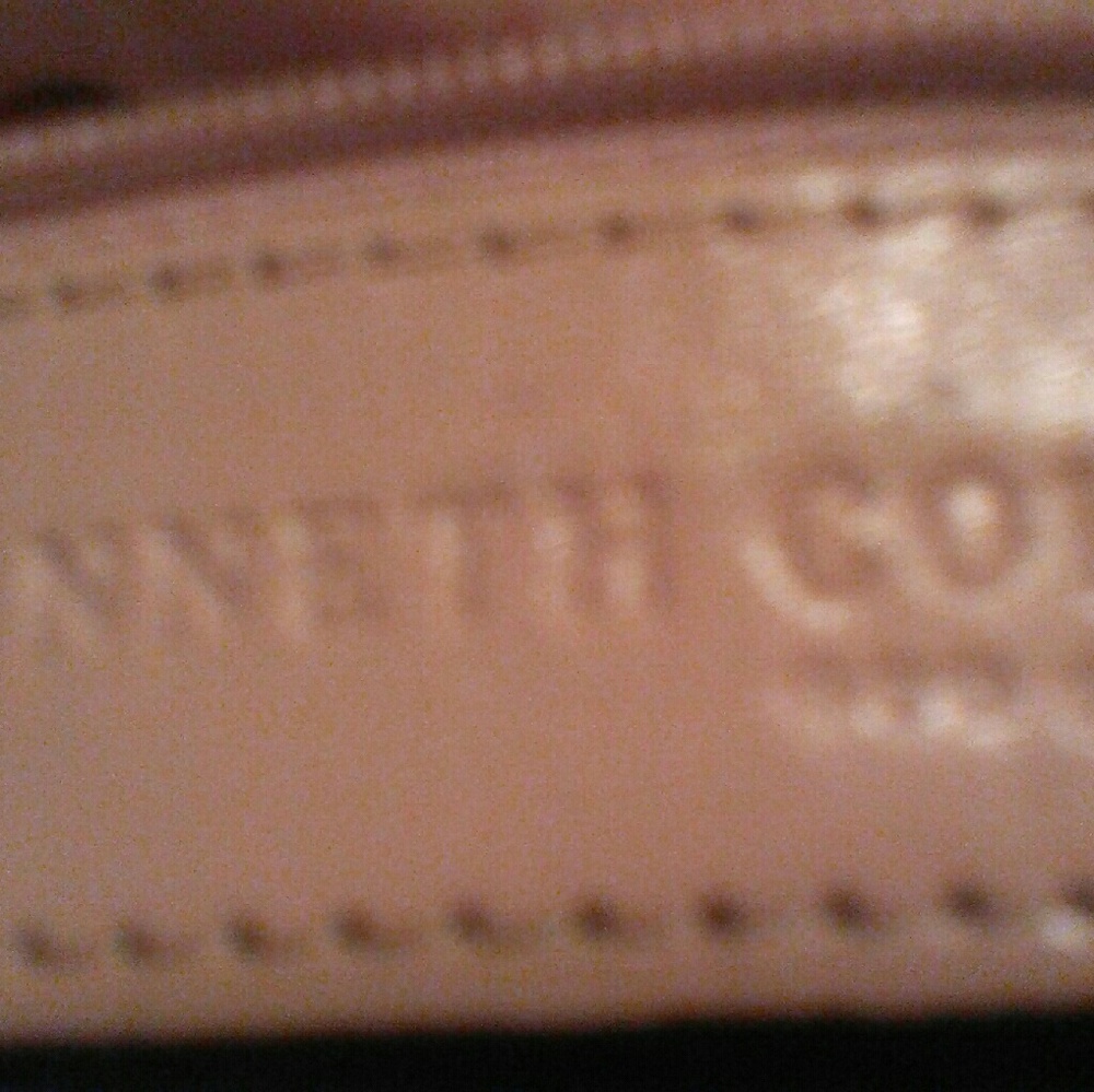 KENNETH COLE HANDBAG - Picture 4 of 8