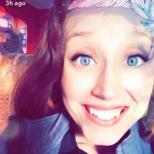 Meet your Posher, Angelette