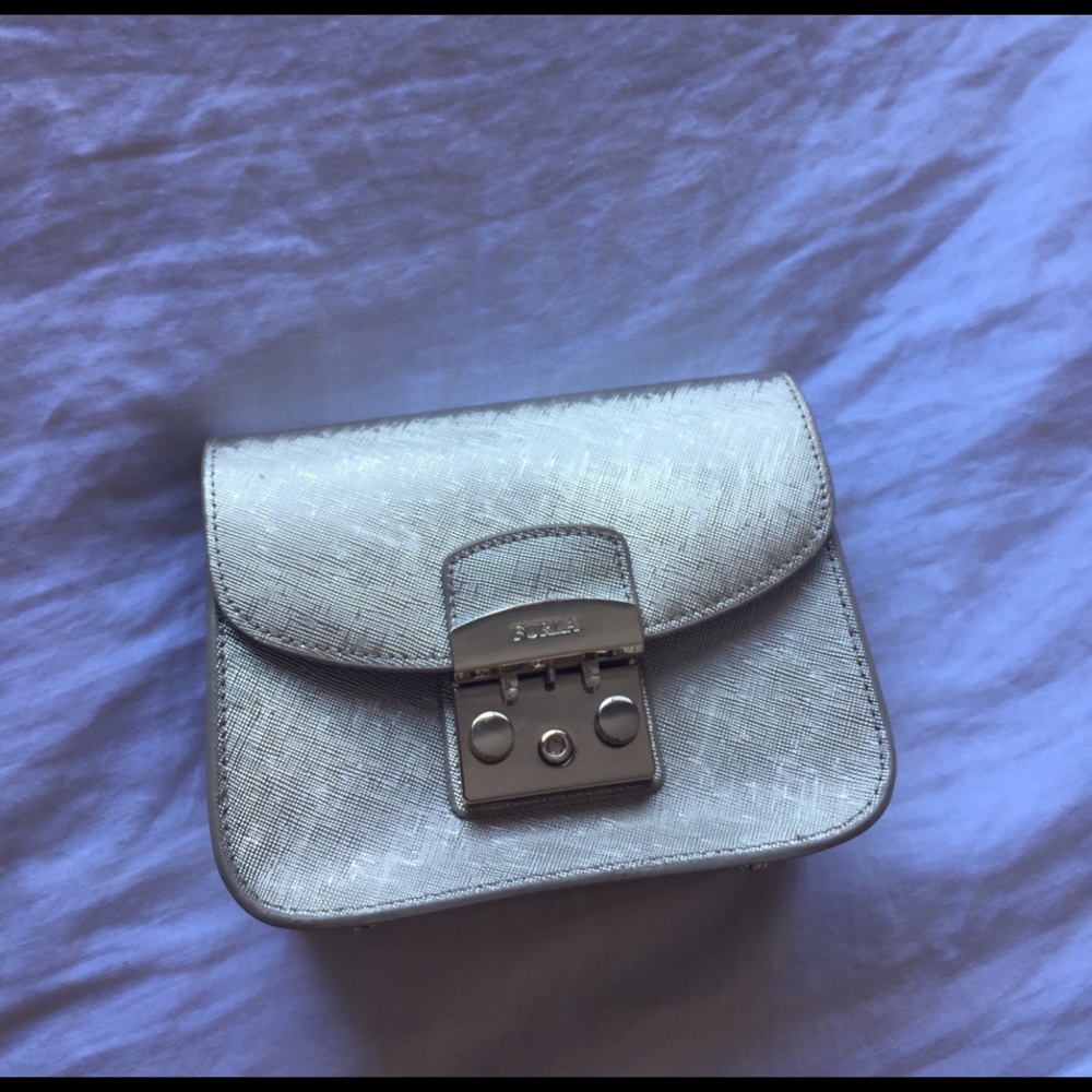 Furla metropolis mini crossbag