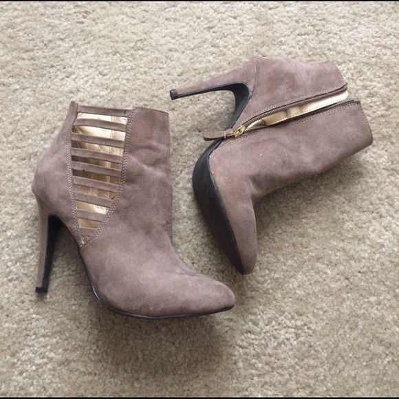 a.n.a Suede Heeled Booties - Picture 3 of 3