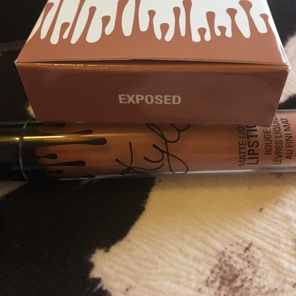 Kylie Cosmetics Lip Gloss and Matte Lipstick. - Picture 3 of 5