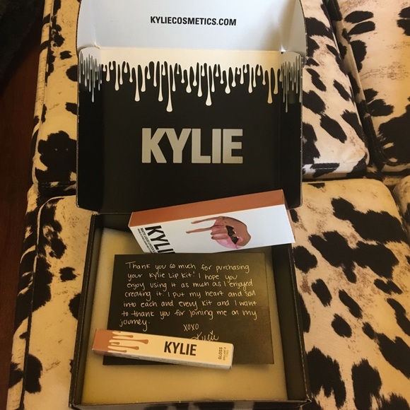 Kylie Cosmetics Lip Gloss and Matte Lipstick. - Picture 4 of 5