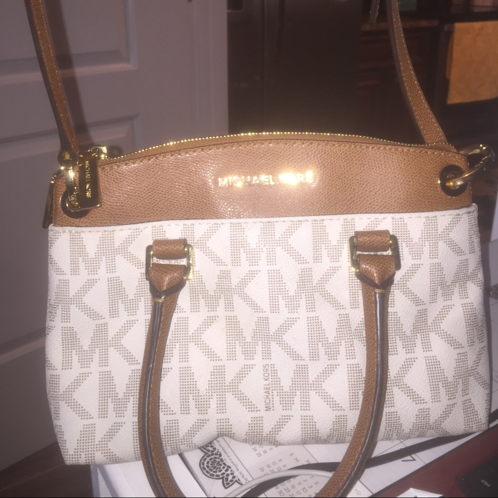 Authentic Aubrey MK satchel