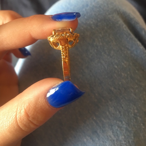 Gold and diamond ring - Picture 2 of 2