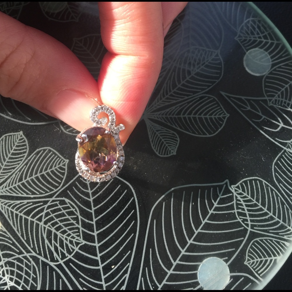 Color Stone gem earrings - Picture 2 of 8