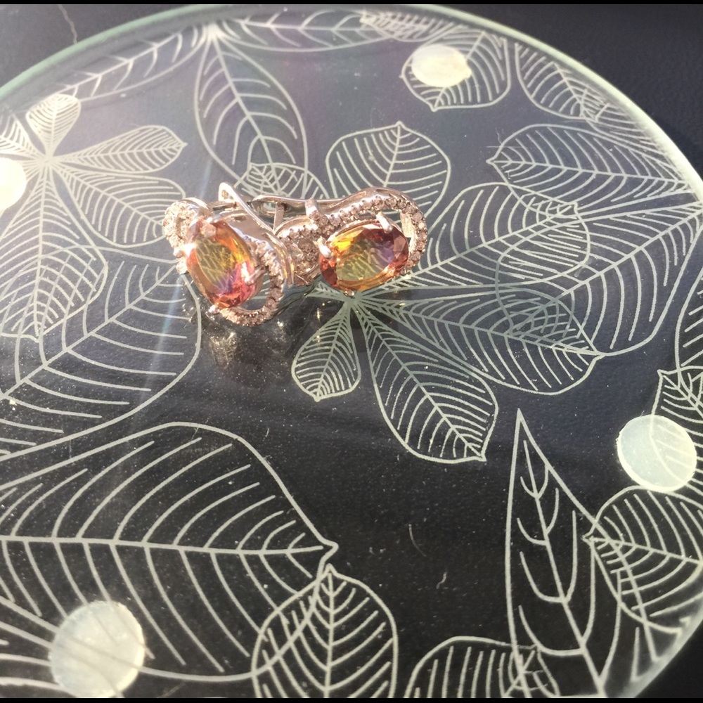 Color Stone gem earrings - Picture 8 of 8