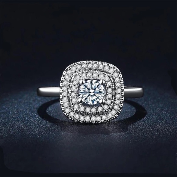 New Stunning  Silver Ring❗️Closet Closing ❗️ - Picture 3 of 5