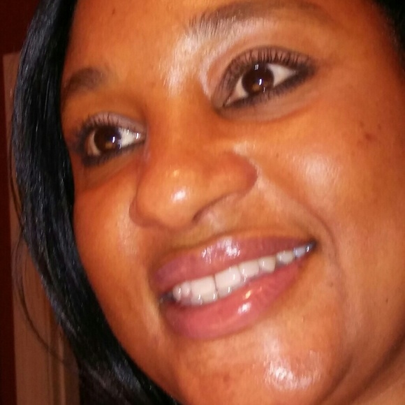 Meet your Posher, Janice - Picture 1 of 1