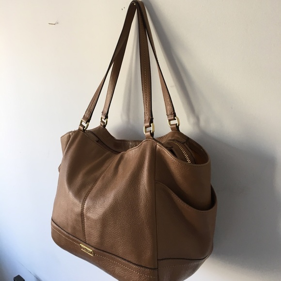 Authentic Coach Caramel 100% Leather Shoulder Bag