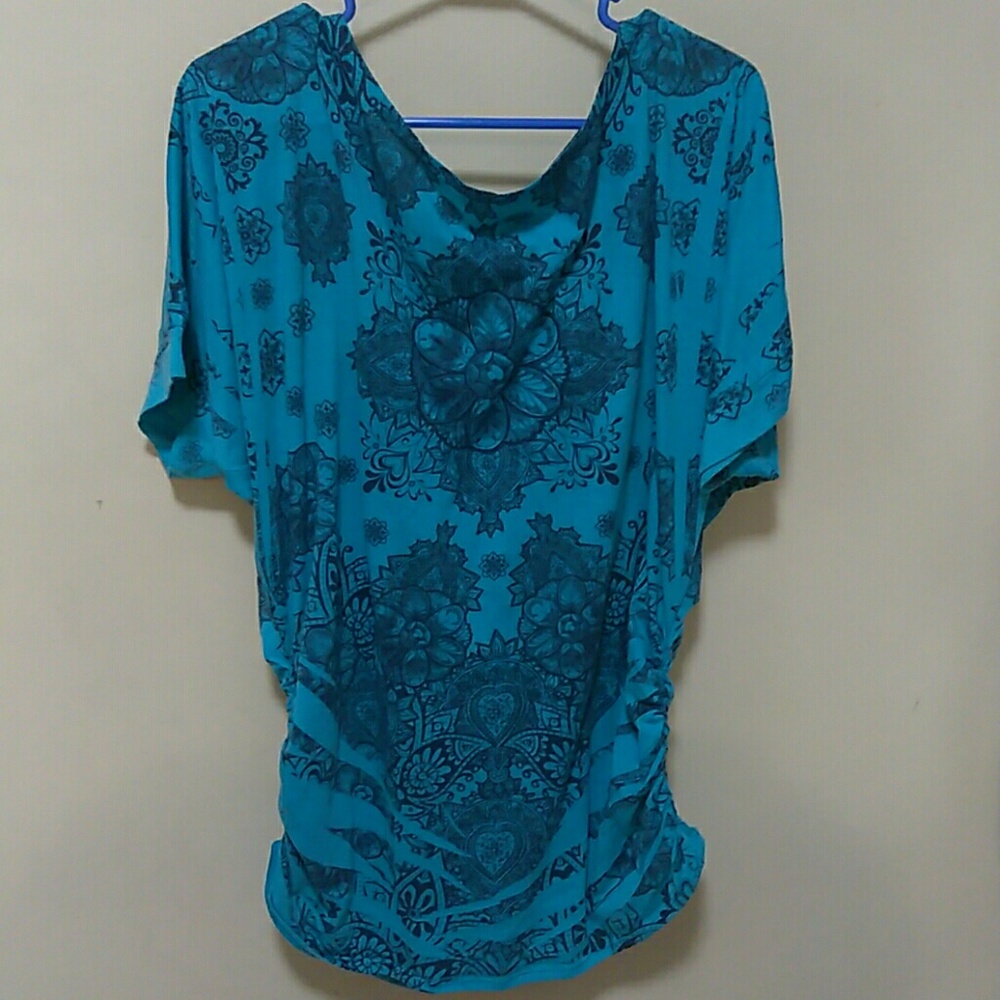 Turquoise plus size cinch sides print top 2x