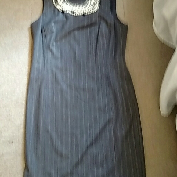 Liz Claiborne Dresses & Skirts - 💖 Great for the boardroom or office.