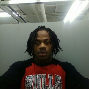 Meet your Posher, Devonte