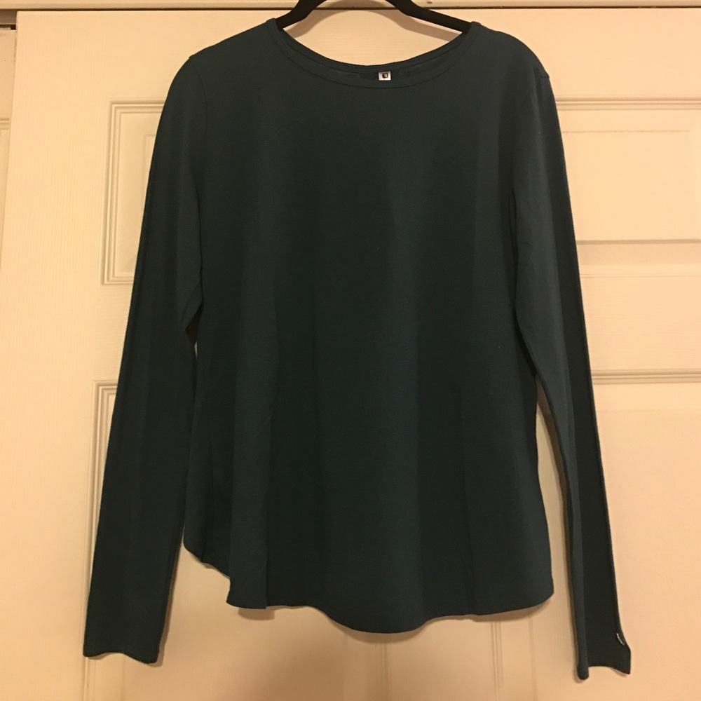 NWT Fabletics open back long sleeve top