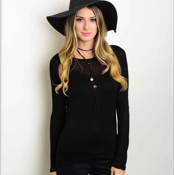 🦄HP🦄Cute Black Top with cut outs on back!🌟🌟 - Picture 2 of 3