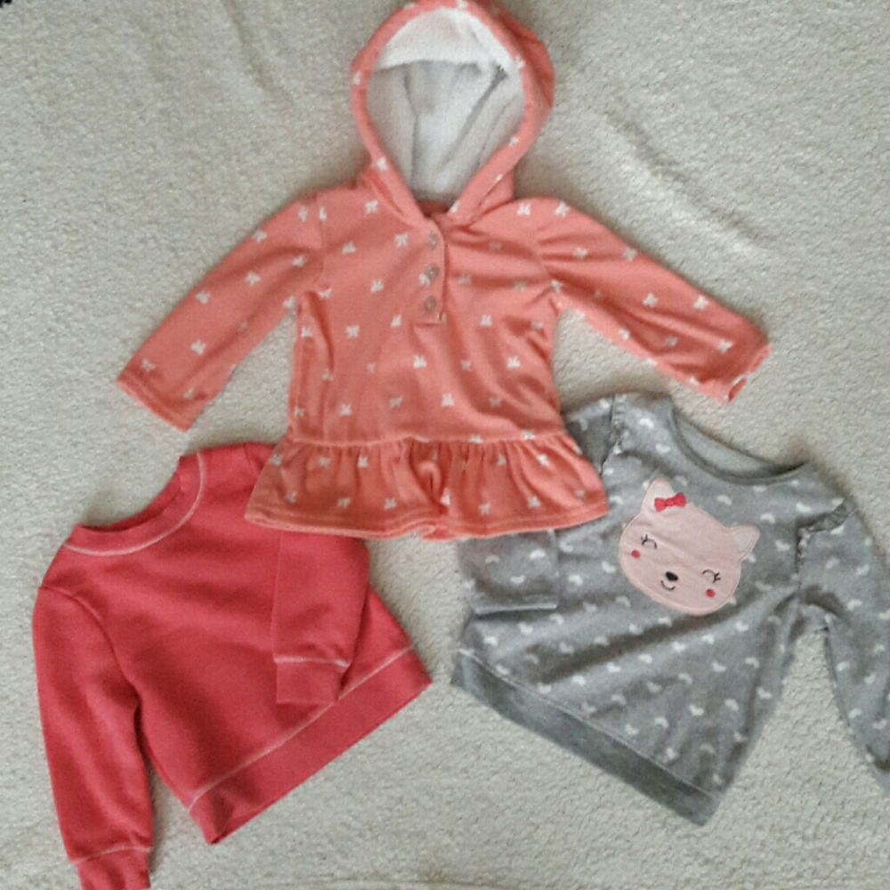 Bundle of 3 pull-over sweaters