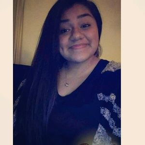 Meet your Posher, Cynthia