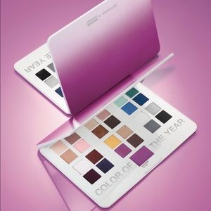 Sephora + Pantone Universe eyeshadow