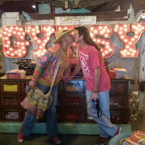 Meet your Posher, Kay