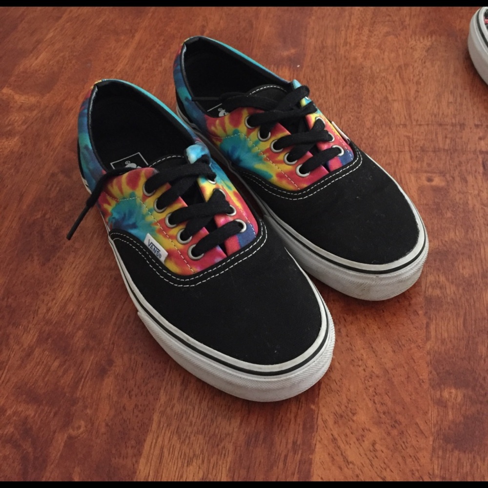 tye dye vans