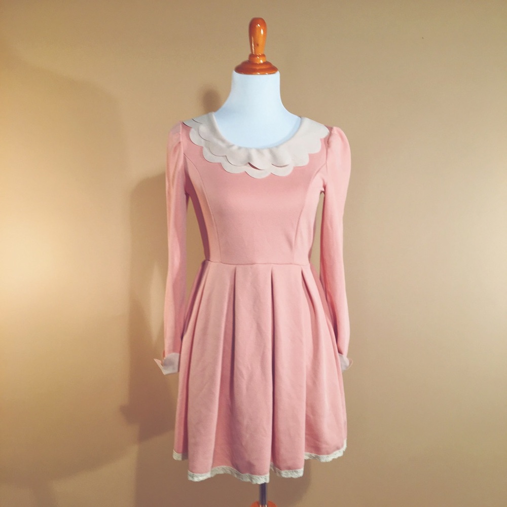 ❤️ Korean Pink Scallop Dress -NWOT
