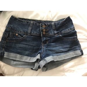 YMI wanna betta butt jean shorts