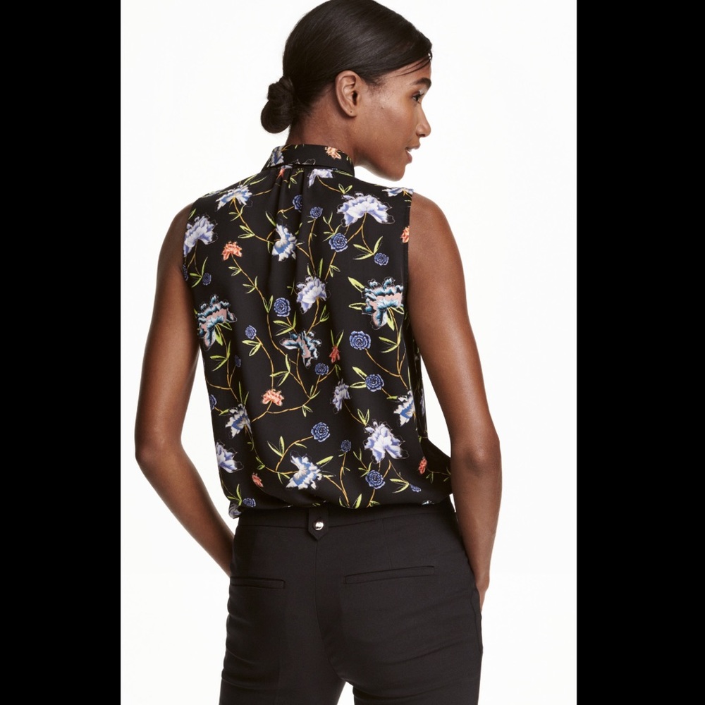HM Black Blue Floral Sleeveless Top Blouse