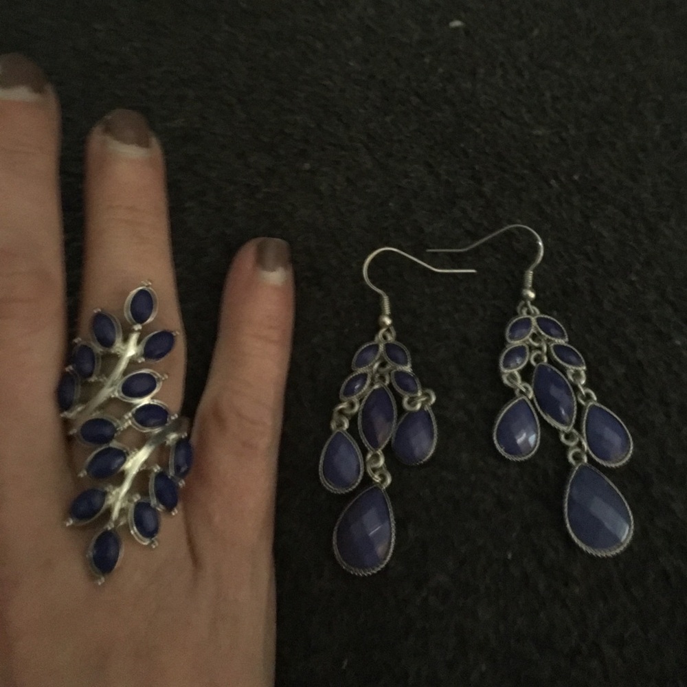 Ring and earrings set