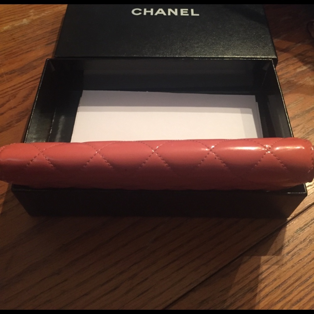 Chanel🛑SOLD 🇮🇹salmon patent Zippy Made in Italy - Picture 2 of 8