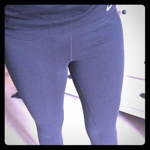*sold! Like New* Nike Dri-fit Capri tight/leggings
