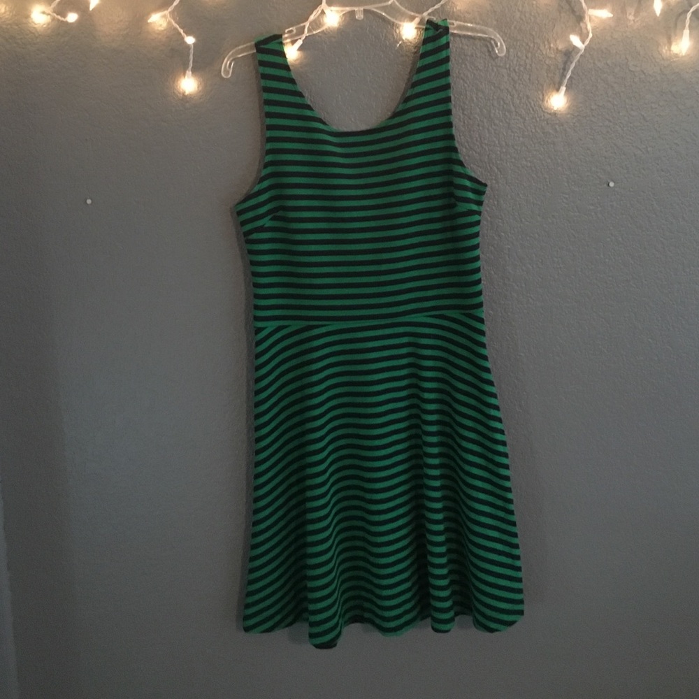 AMERICAN EAGLE SKATER DRESS
