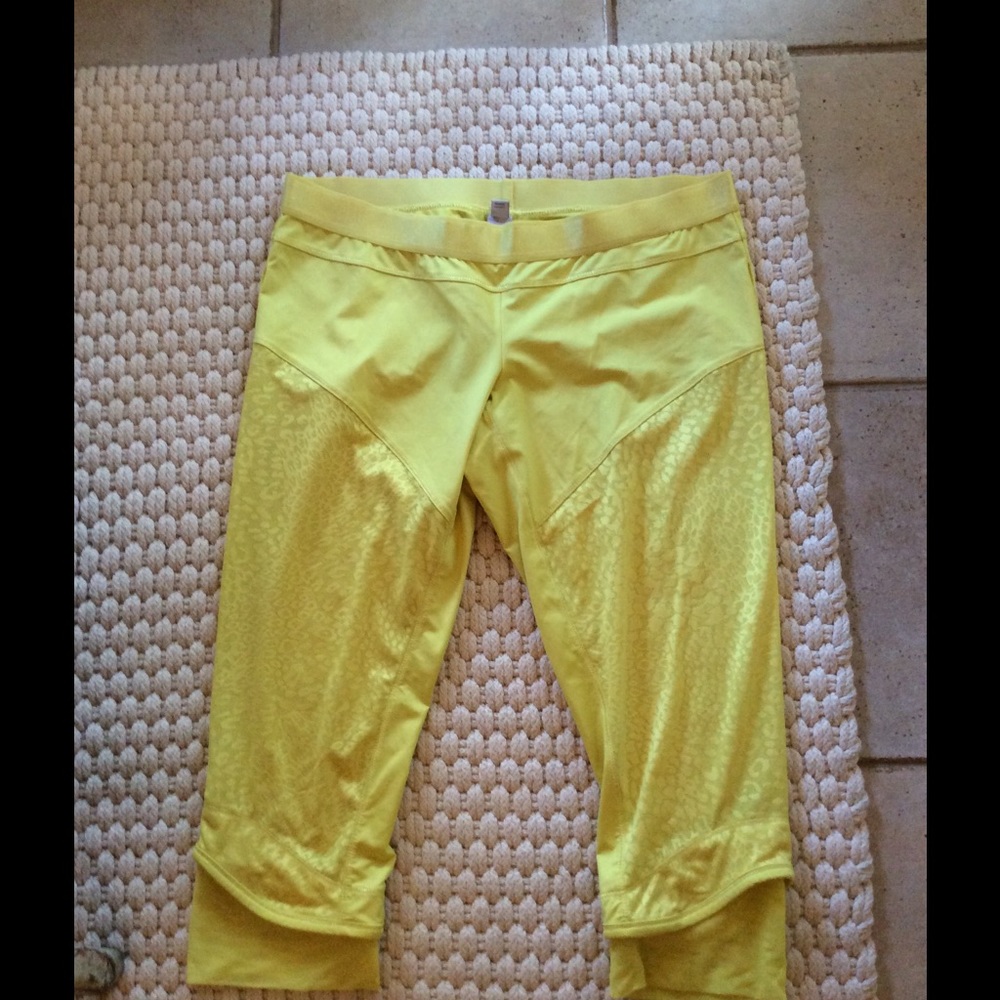 Stella McCartney yellow leggings