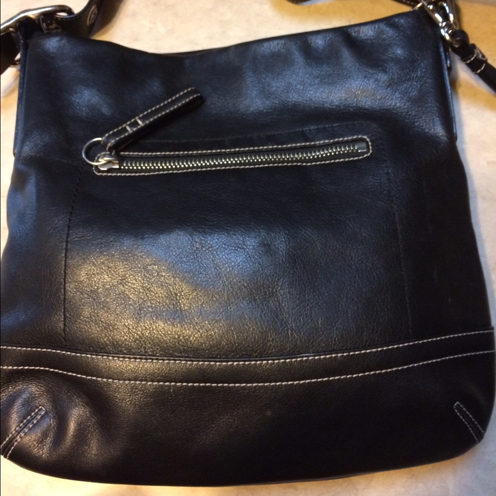 SOLD LOCAL.  Coach Leather Crossbody